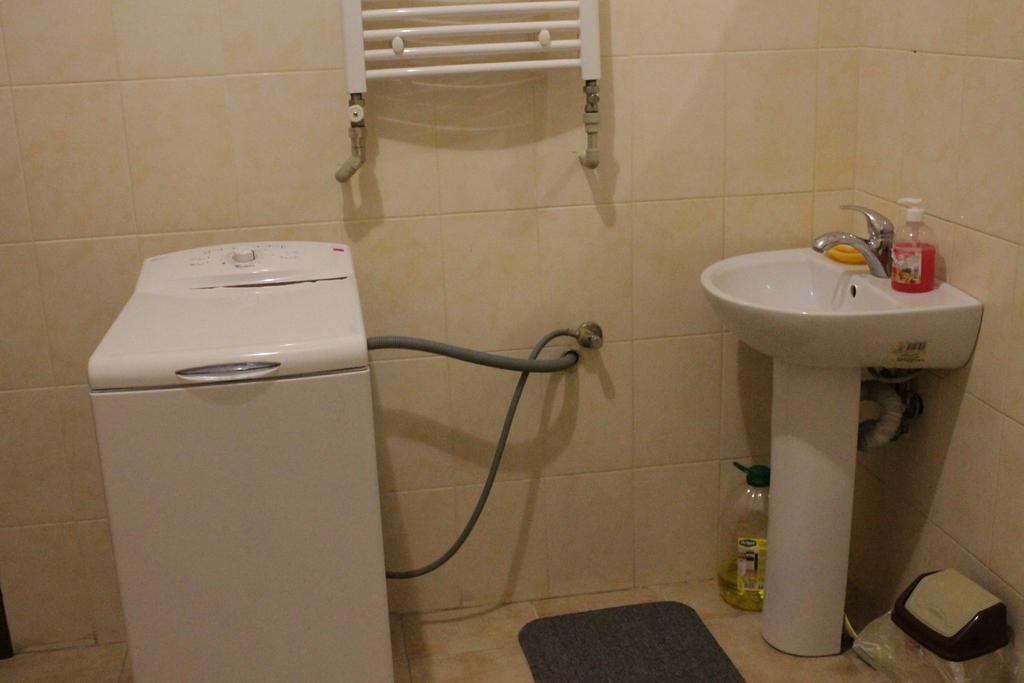 Apartments On Parkaniya 2A Мукачеве Екстериор снимка