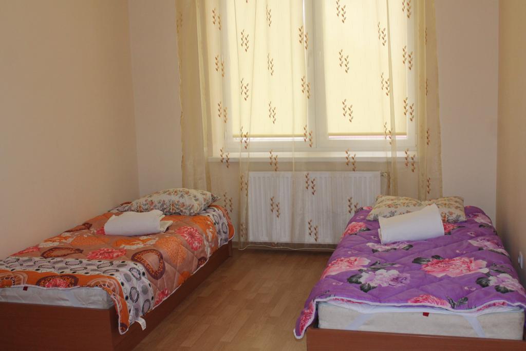 Apartments On Parkaniya 2A Мукачеве Екстериор снимка