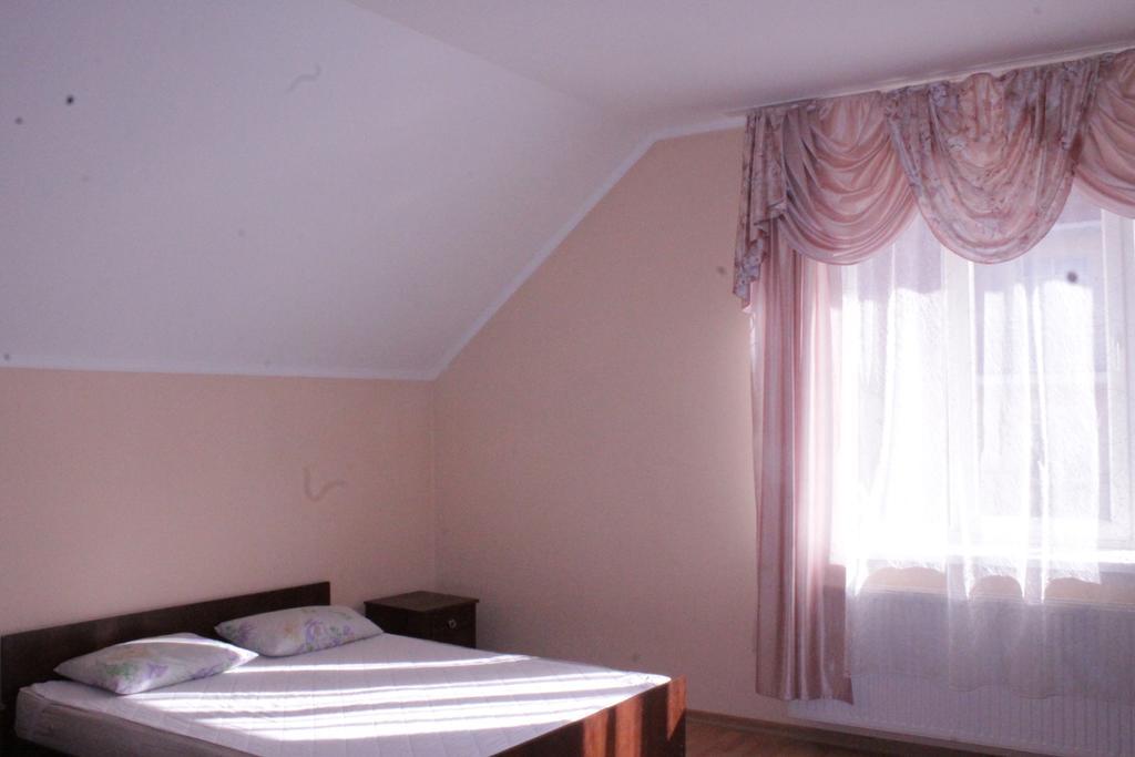 Apartments On Parkaniya 2A Мукачеве Екстериор снимка